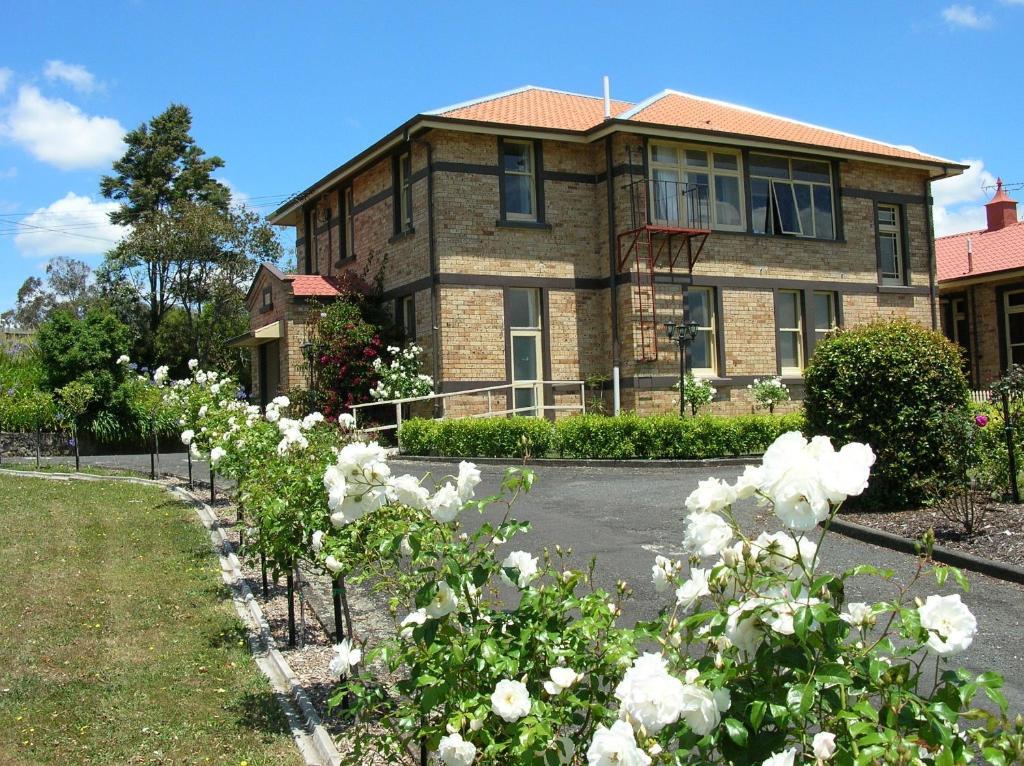 מלון הונטלי Manor Views Nz מראה חיצוני תמונה