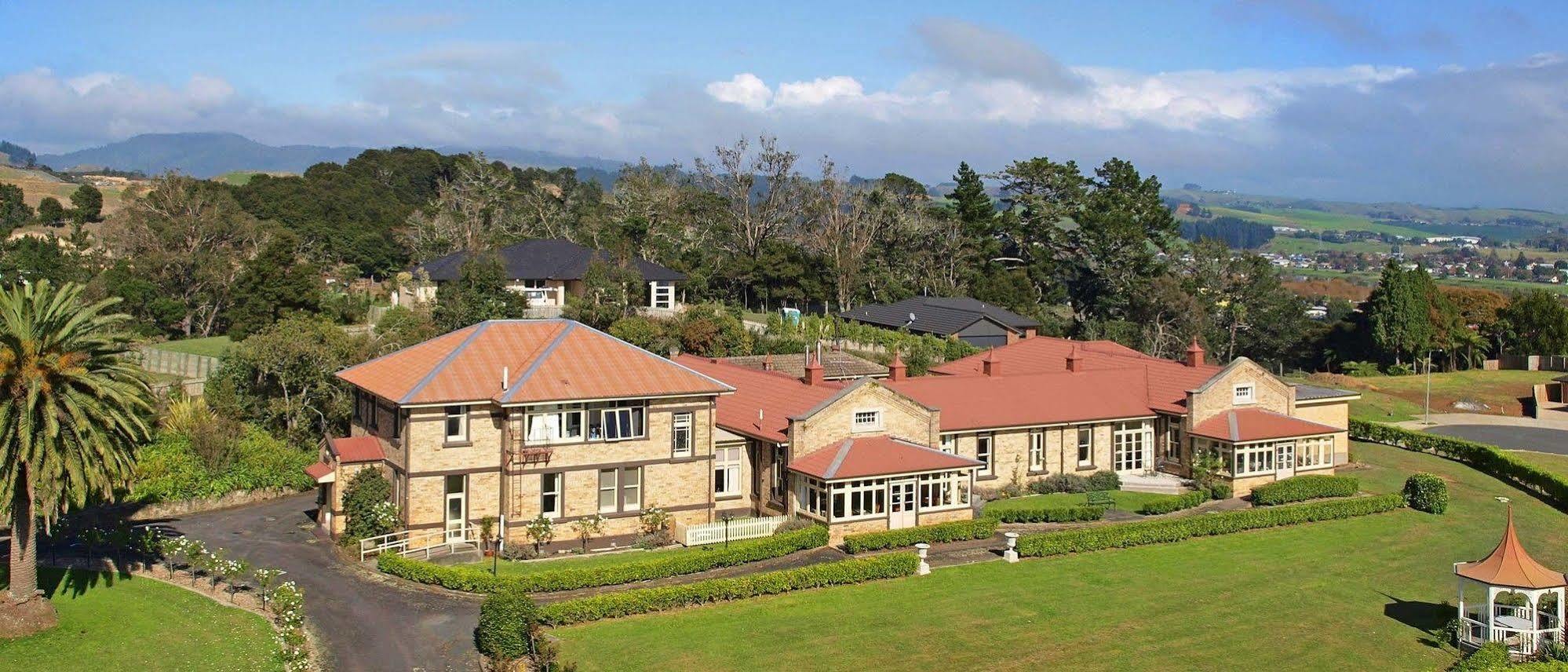 מלון הונטלי Manor Views Nz מראה חיצוני תמונה