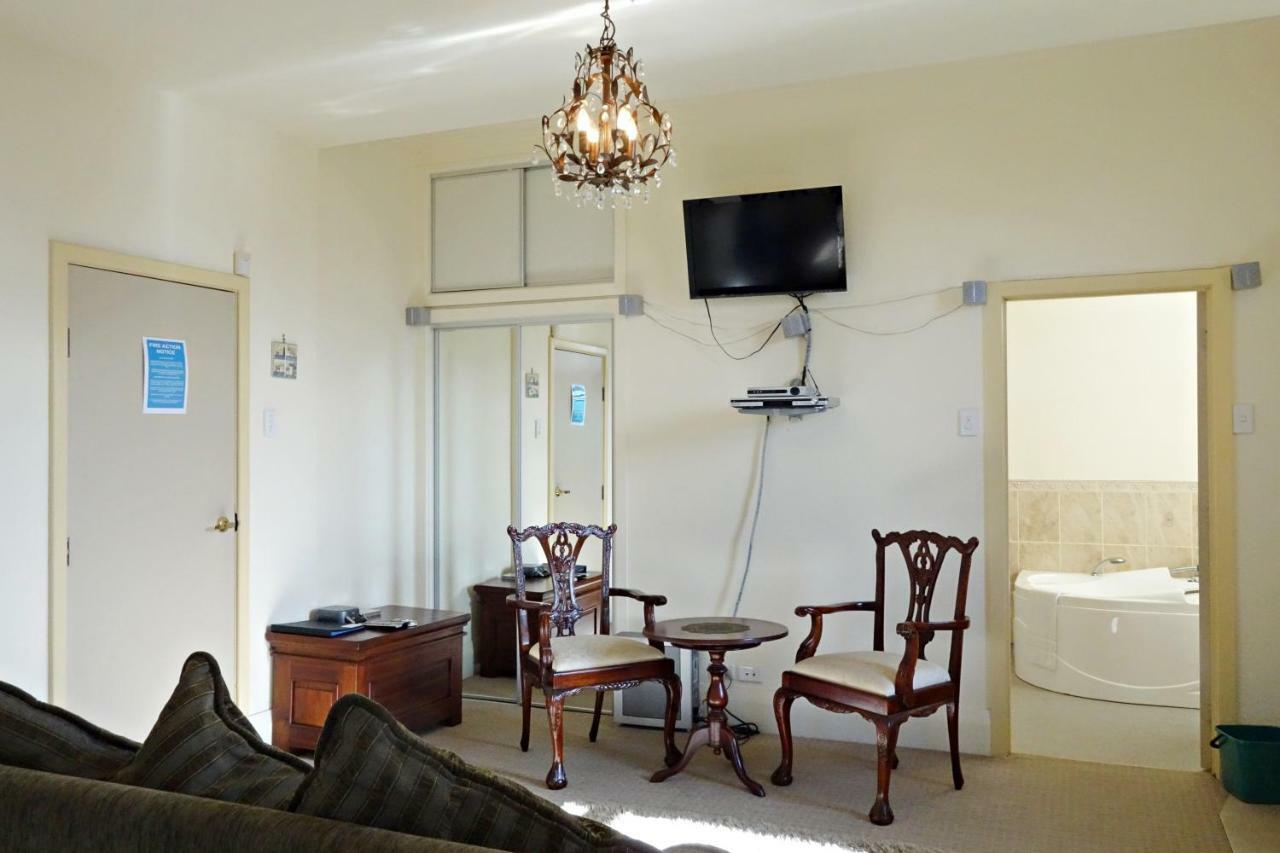 מלון הונטלי Manor Views Nz מראה חיצוני תמונה